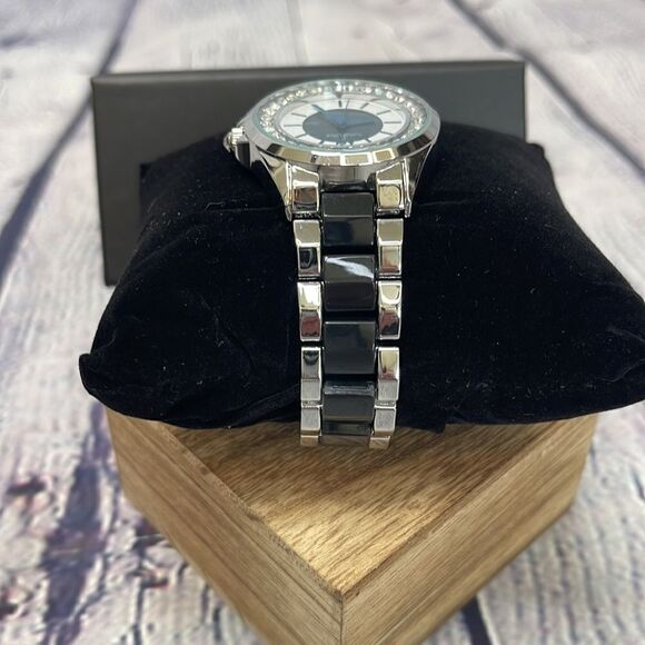 Charles Latour Women's Voluta II Watch - Picture 6 of 8